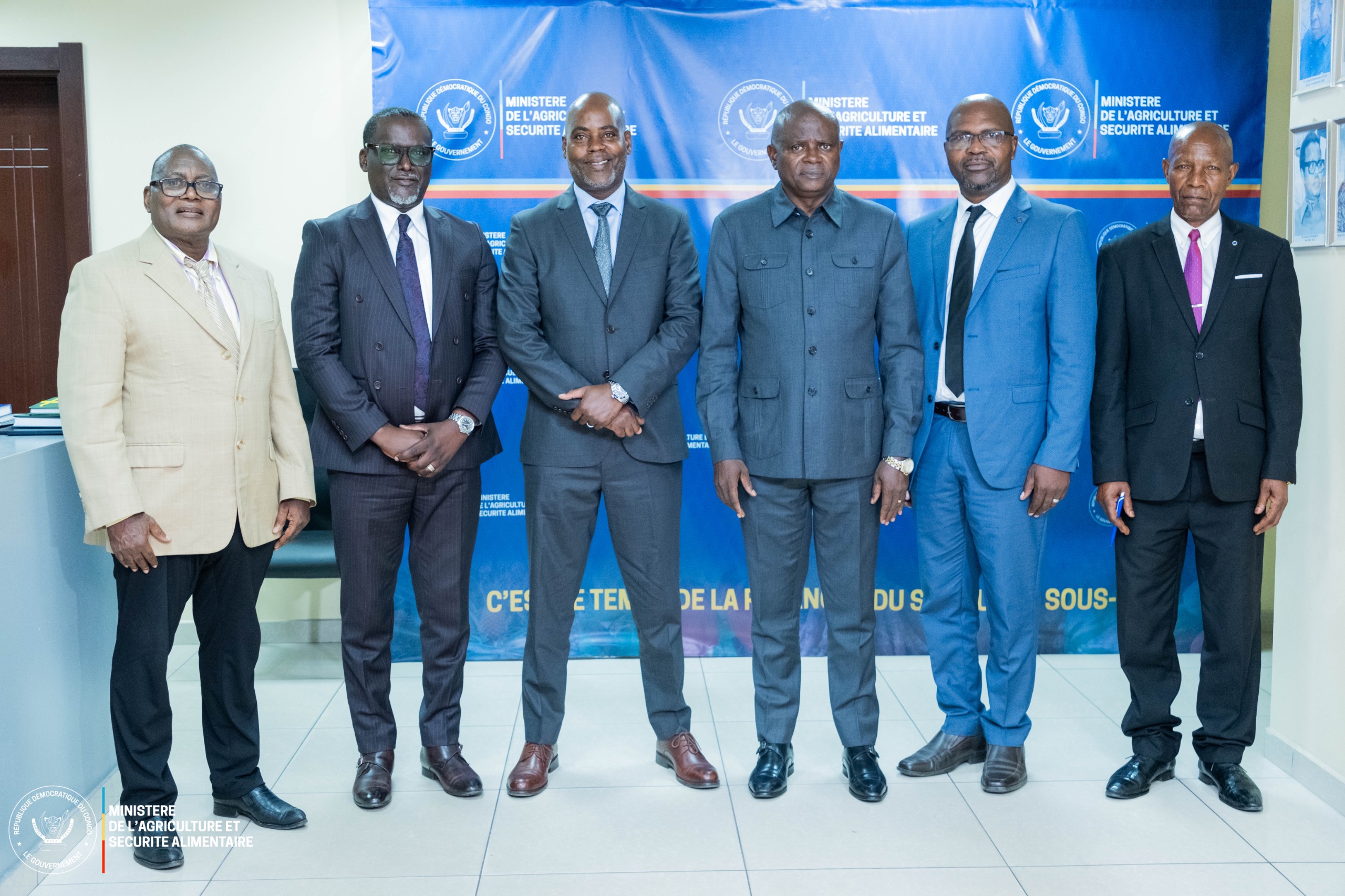 LE MINISTRE D'ETAT, MINISTRE DE L'AGRICULTURE ET SECURITE ALIMENTAIRE GREGOIRE MUTSHAIL MUTOMB A ECHANGE AVEC LA FIRME ZAMBIENNE AFRISEED